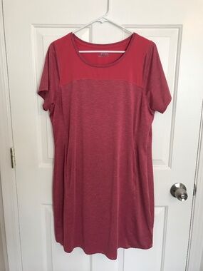 Columbia Place To Place II Omni-Shade Omni-Wick Dress Size L Rust Coral Pink